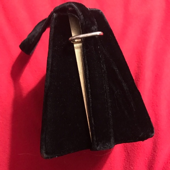 Vintage Black Velvet Purse with Gold Trim with Velvet Handle - Picture 8 of 10